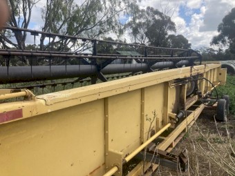 New Holland 971 30ft Front with Smale pea plucker
