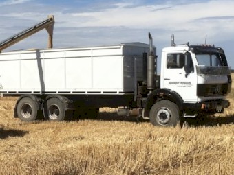 1984 Mercedes-Benz 2228 Tipping tray truck with grain bin