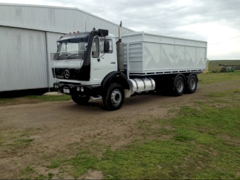 1984 Mercedes-Benz 2228 Tipping tray truck with grain bin
