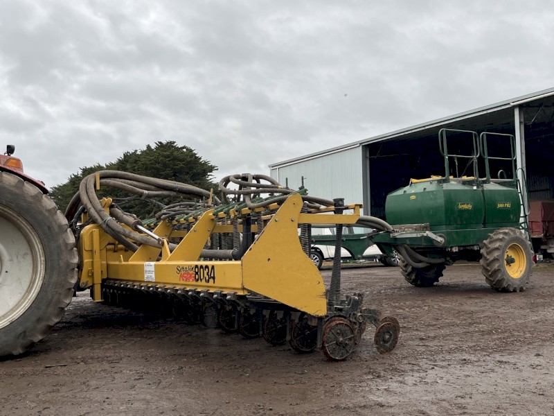 2014 Serafin 8034 Linkage Disc Seeding Bar with trailing Simplicity Box