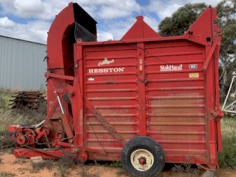 Hesston Stakhand 10