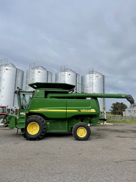 2002 John Deere 9650 STS Header with 930D 30ft Front & Trailer