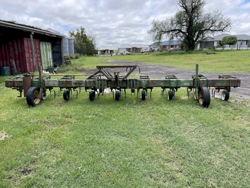 Inter Row Cultivator - 21 Foot - Eight Row  
