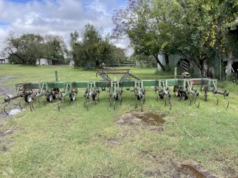 Inter Row Cultivator - 21 Foot - Eight Row  