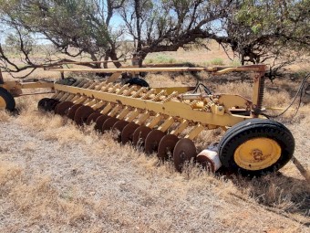 18 row Disc Plough