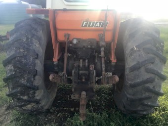 Fiat 880 tractor