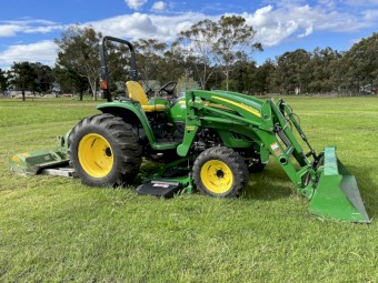 John Deere 4320 Tractor