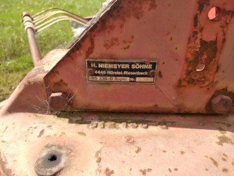 Neimeyer single rotor hay rake