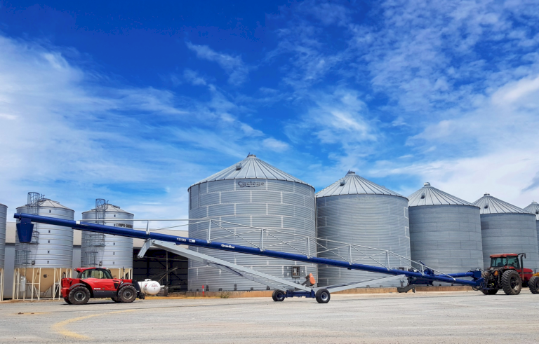 12" 29m Grainline Swing Away Auger