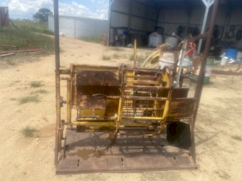 Sheep handler roll over twin cradle