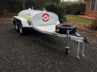 2000L Fuel trailer