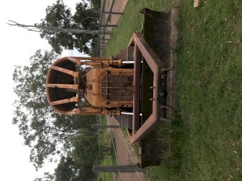 1981 CAT D4E - 1981 - 50X Series Direct Drive Bulldozer