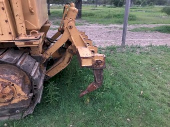 1981 CAT D4E - 1981 - 50X Series Direct Drive Bulldozer