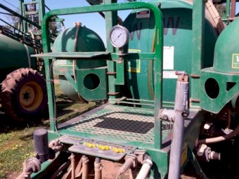 21m Goldacres 2500L Boomspray