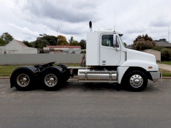 2009 Freightliner Century C120 Prime Mover