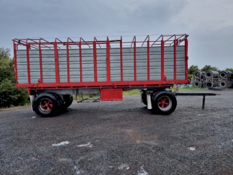 1982 Gatton Cattle Crate Dog Trailer