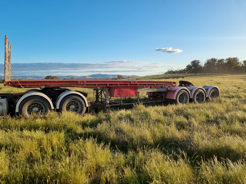 1985 A Trailer 12 Pallet