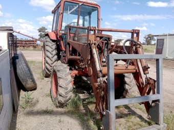 Belarus 920 Frontend Loader Tractor