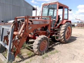 Belarus 920 Frontend Loader Tractor