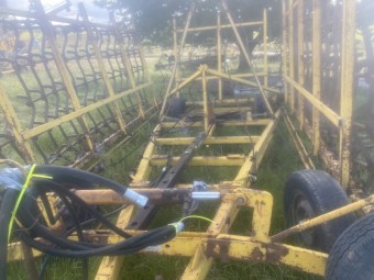 Coolamon 40ft hydraulic harrows 
