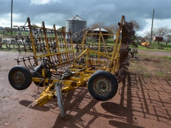 Coolamon 40ft hydraulic harrows 