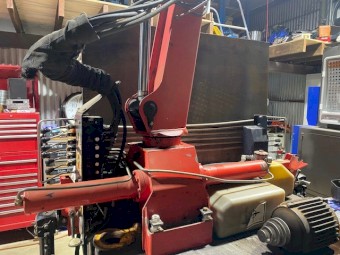 2018  HMF Vehicle Lifting Crane / HMF 810K-MC -MCNCE