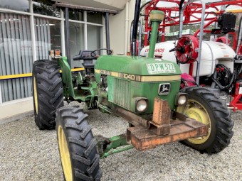 John Deere 1040 Tractor
