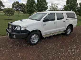 2015 Toyota Hilux SR 4WD Utility