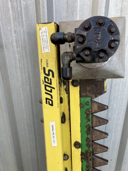 Sabre Windrower Vertical Knife