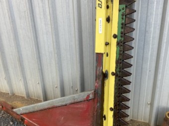 Sabre Windrower Vertical Knife