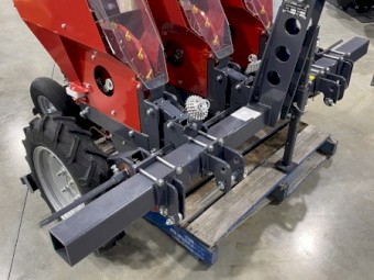 2019 Erme PLM 3 Single Row Mechanical Garlic Planter