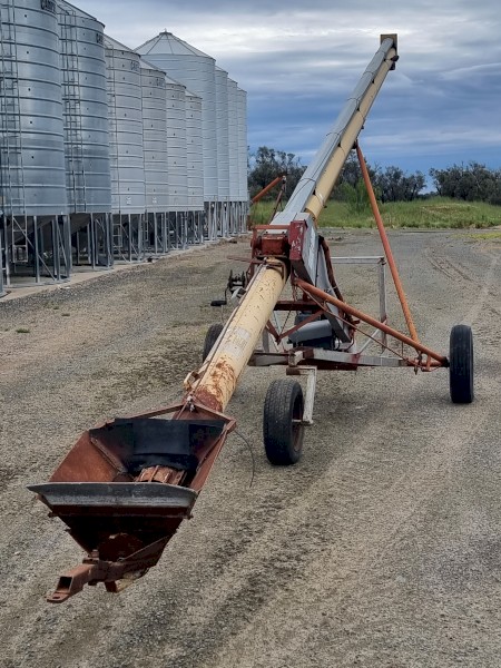 Westfield 38' x 8" Auger