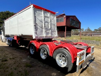 2016 Moore Sliding B Double Road Train Lead Trailer