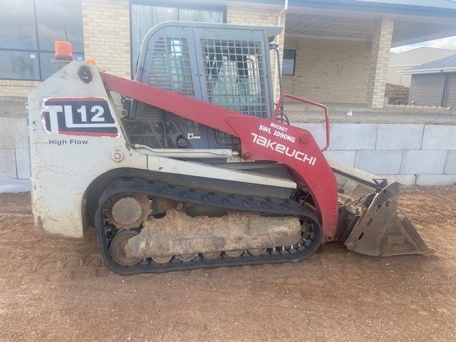 2014  TL12 Takeuchi Skidsteer
