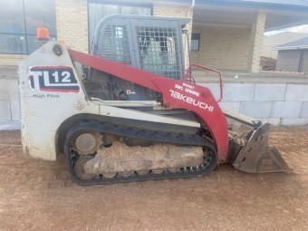 2014  TL12 Takeuchi Skidsteer