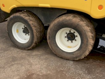 2014 New Holland 1290 Baler