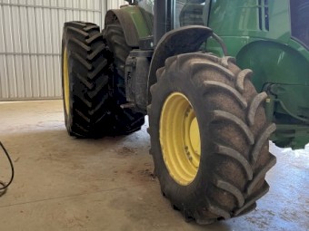 2012 John Deere 7230R Tractor