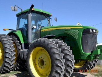 WANTED John Deere 8520, 8530, 8420, 8430 Tractor