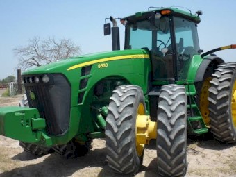 WANTED John Deere 8520, 8530, 8420, 8430 Tractor