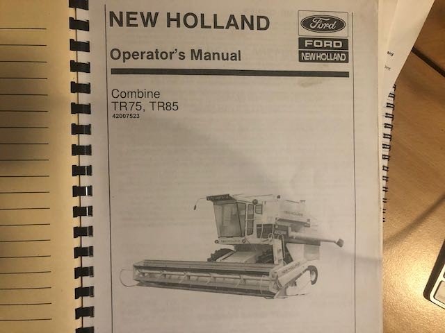 Operators Manual for New Holland TR75 and TR85 headers