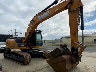 CASE CX250C NEW CHAINS