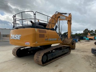 CASE CX250C NEW CHAINS