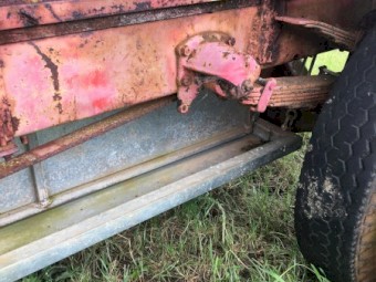 Lick feeder converted from chaser bin