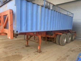 Barker Tipper Skel with Water Tank