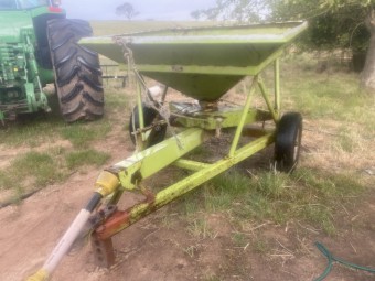 1 Tonne trailing super spreader