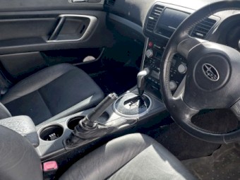 SUBARU OUTBACK 2008 - $3,600 ono
