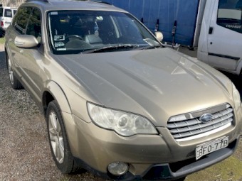 SUBARU OUTBACK 2008 - $3,600 ono