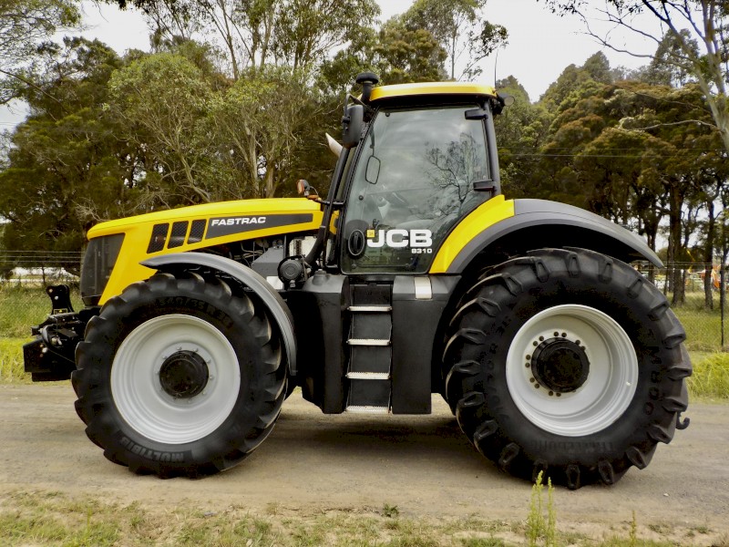 2014 JCB Fastrac 8310 4WD MFWA 4x4 306hp Agricultural Farm Tractor