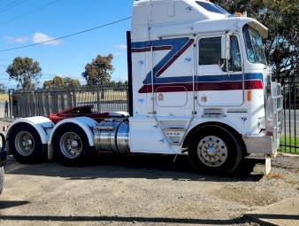 Kenworth K100G 