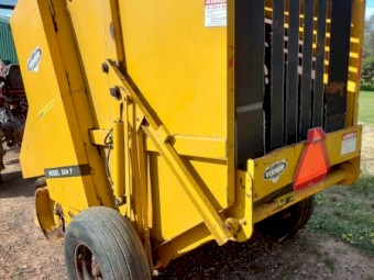 Under Auction - (A236) Vermeer 504 Round Baler 